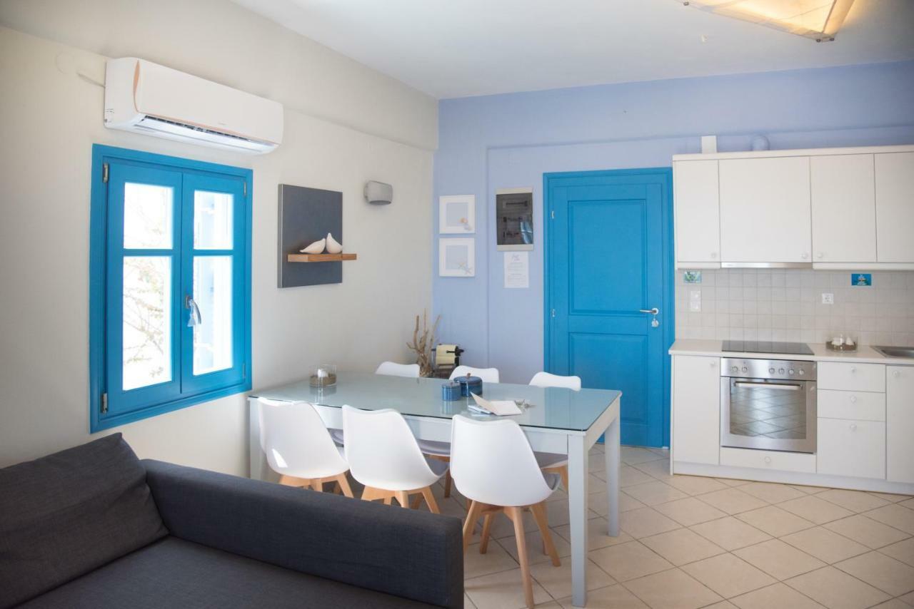 Just Blue With Amazing Sea Views In Piso Livadi Vila Exterior foto